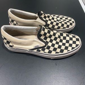 Vans slip on classic checkerd print